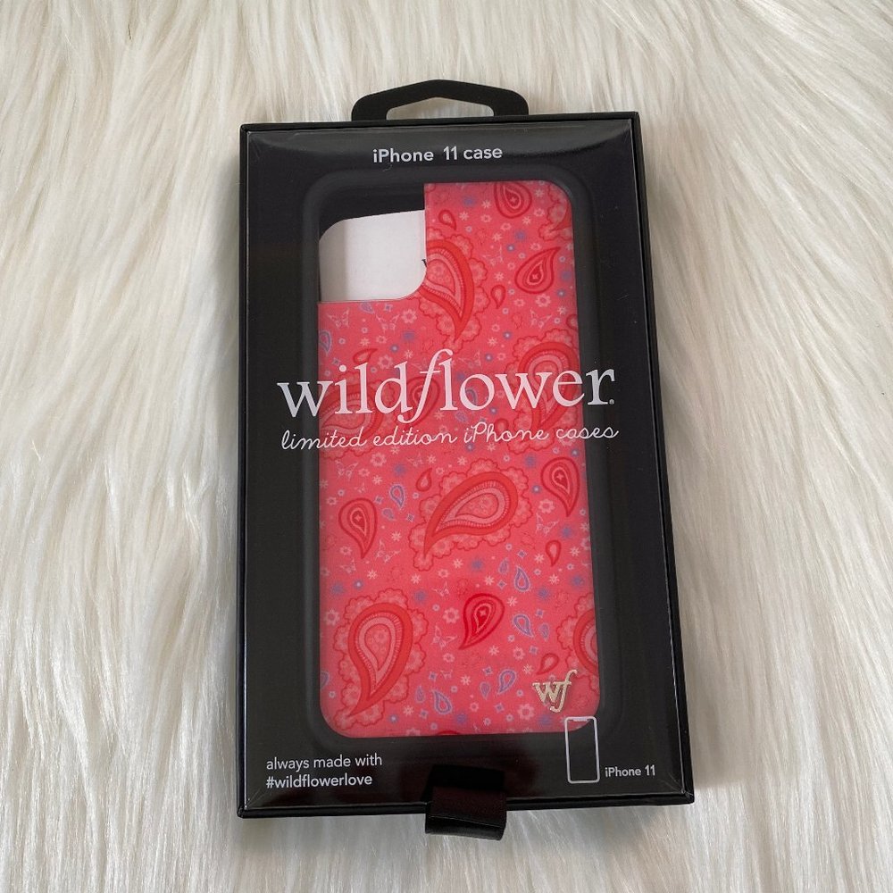 Wildflower Phone Case iPhone 11 NWT